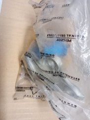 čep spodního ramene citroen,peugeot,364043 original