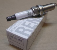 224018760r zapalovací svíčka renault,original
