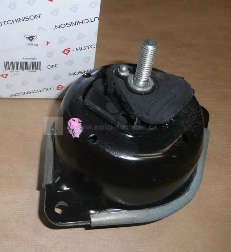 8200181589,8200181590, silentblok motoru renault,8200000011,HUTCHINSON
