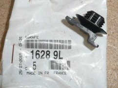 16289L příchytka citroen peugeot